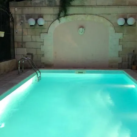 Sitakund Privata * Sliema